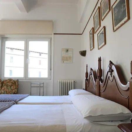 Isabela Vendégház *